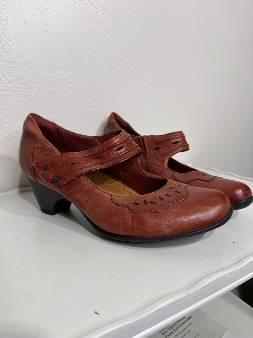 Cobb Hill Demi pumps 9